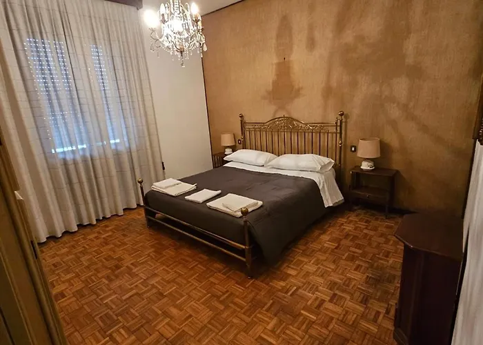 La Francigena - Ama's House * Piacenza